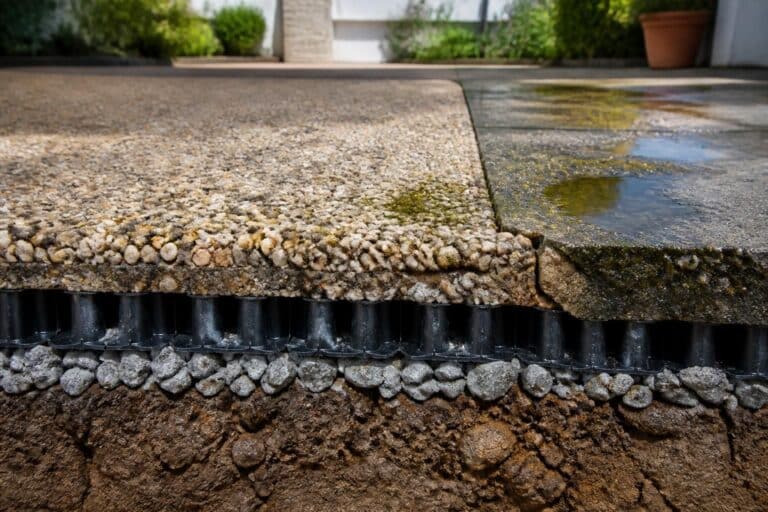 découvrez tout sur la moquette de pierre : épaisseur idéale, techniques de drainage, vieillissement naturel et pièges à éviter pour un sol durable et esthétique.